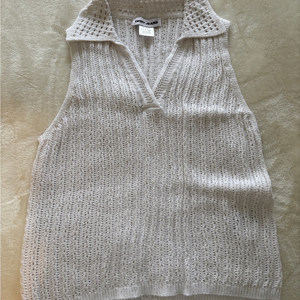 DKNY Women's V-Neck Cream Sweater
